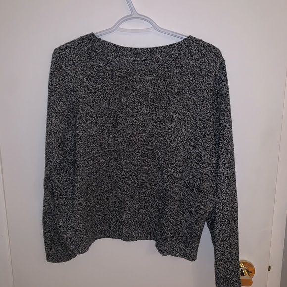 [L]👚H&M sweater - Picture 4 of 6